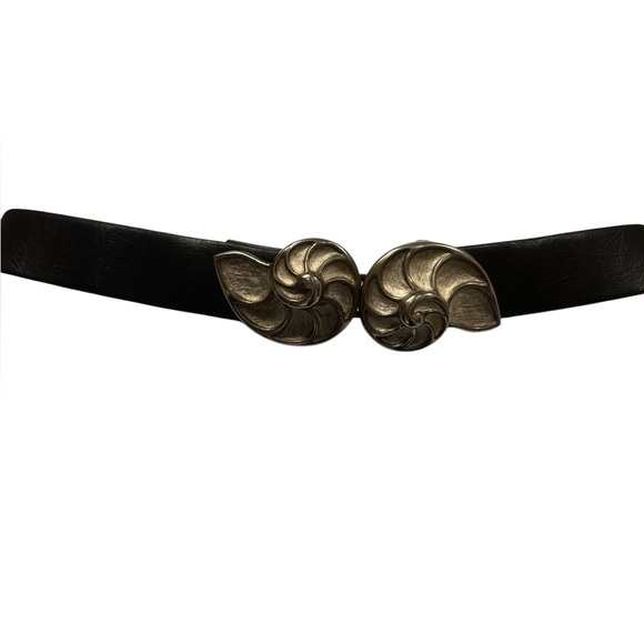 Paquette black leather conch belt size small - Picture 3 of 8